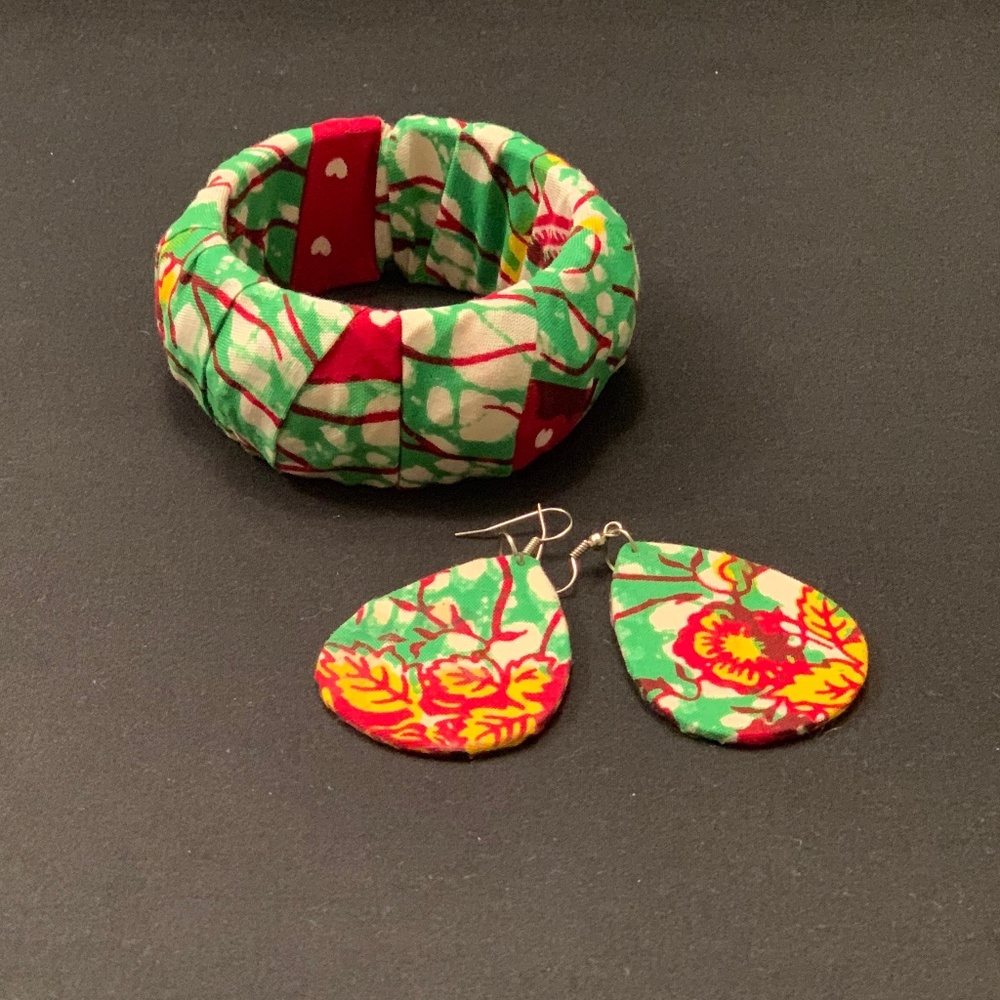 Earrings & Bangle Jewelry Set